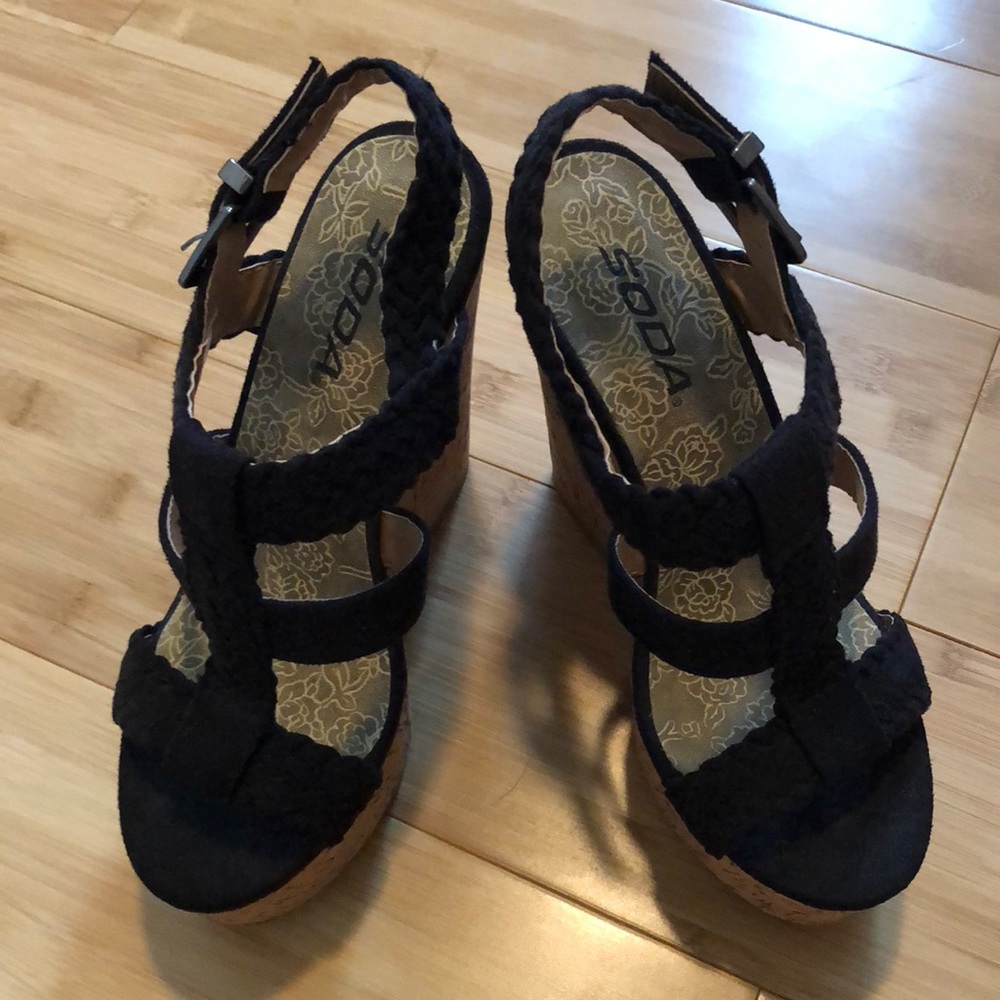 Super cute Soda Wedge Heels